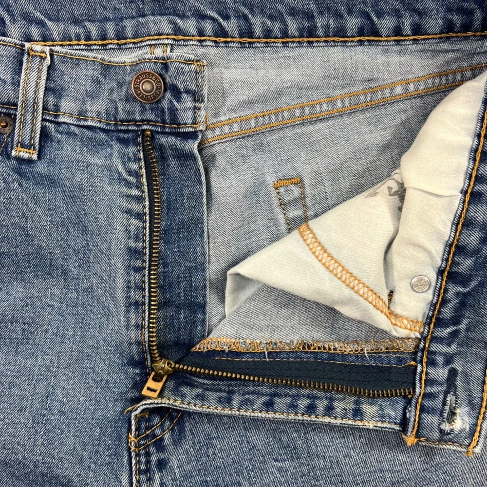 LEVI'S 505 Regular Fit Jeans Mens 34x30 Blue Medium Wash Distressed 00505-1454